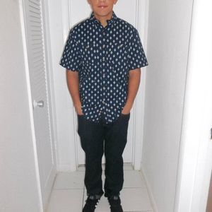 Meet your Posher, Victor